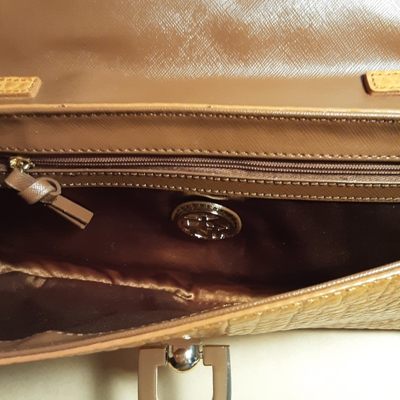 DKNY  Purse 👛 Clutch - Picture 4 of 10